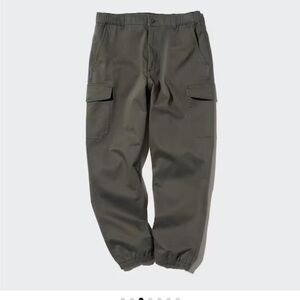 COPY - Uniqlo cargo jogger in olive green size small